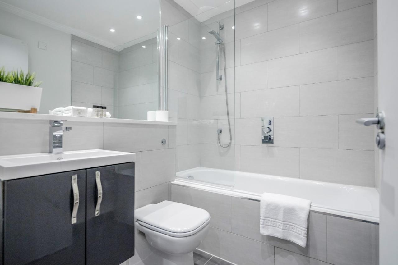 Roomspace Serviced Apartments - River House Londra Dış mekan fotoğraf